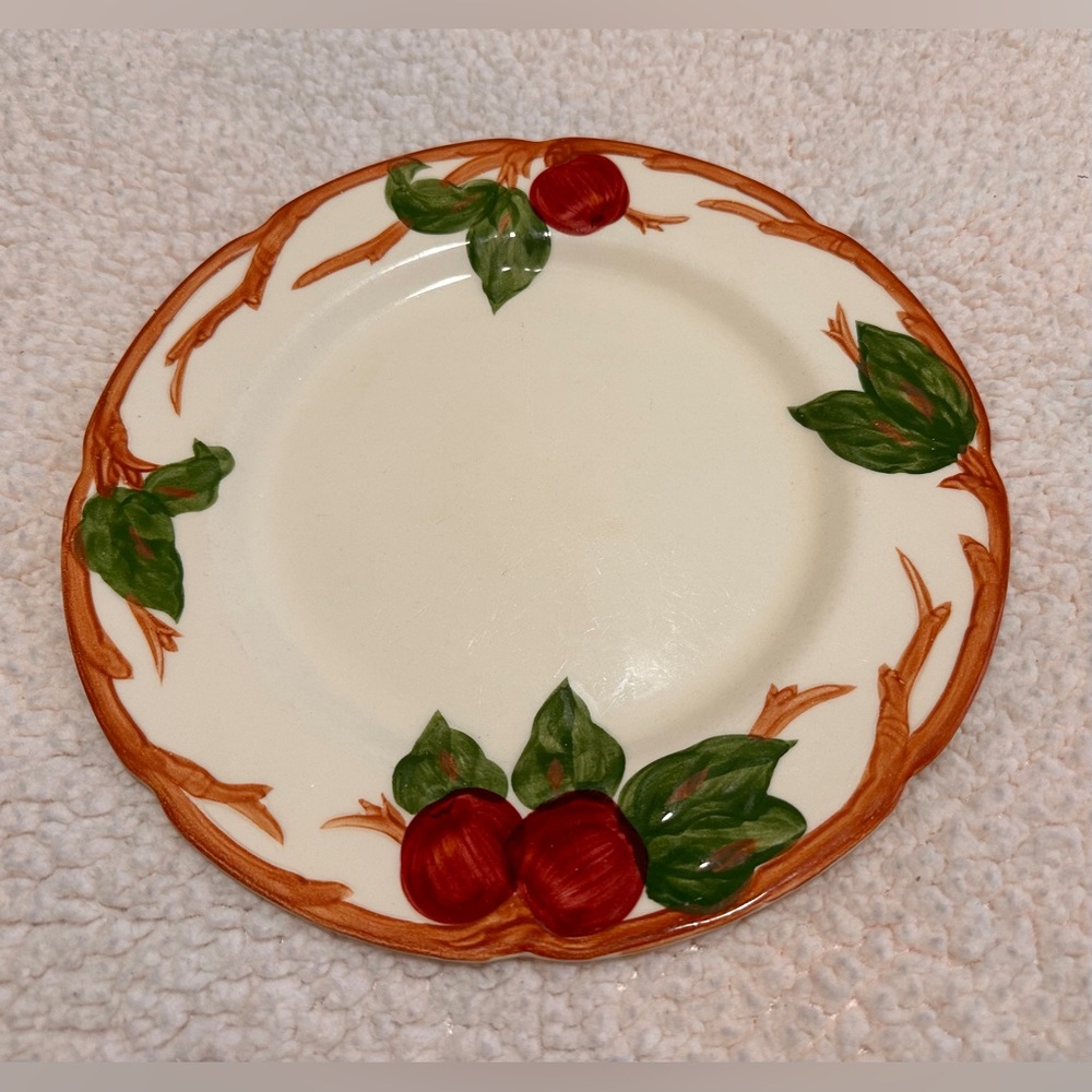 Vintage Franciscan hand-painted California Apple design plate made USA 1940-84